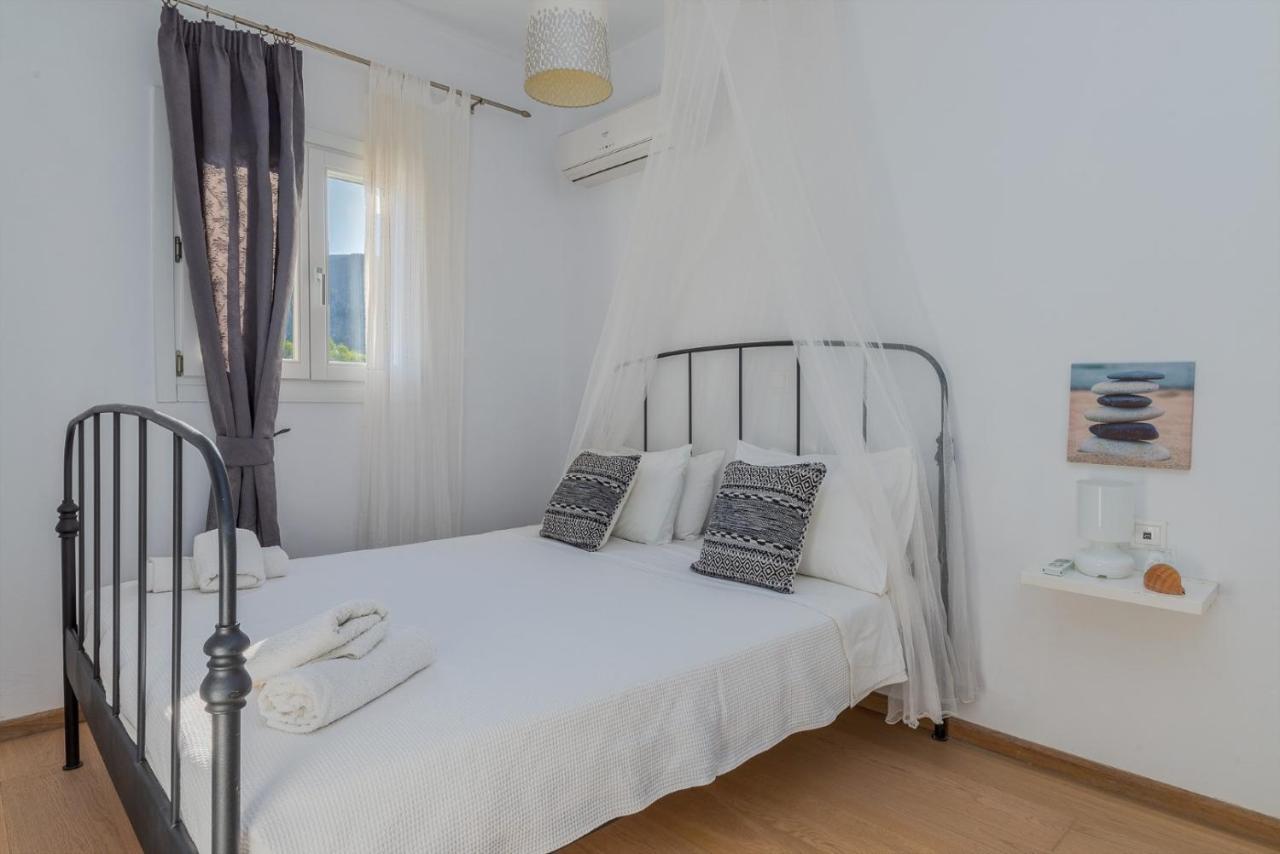 Uno Luxury Apartment With Sea View Livadia  Extérieur photo