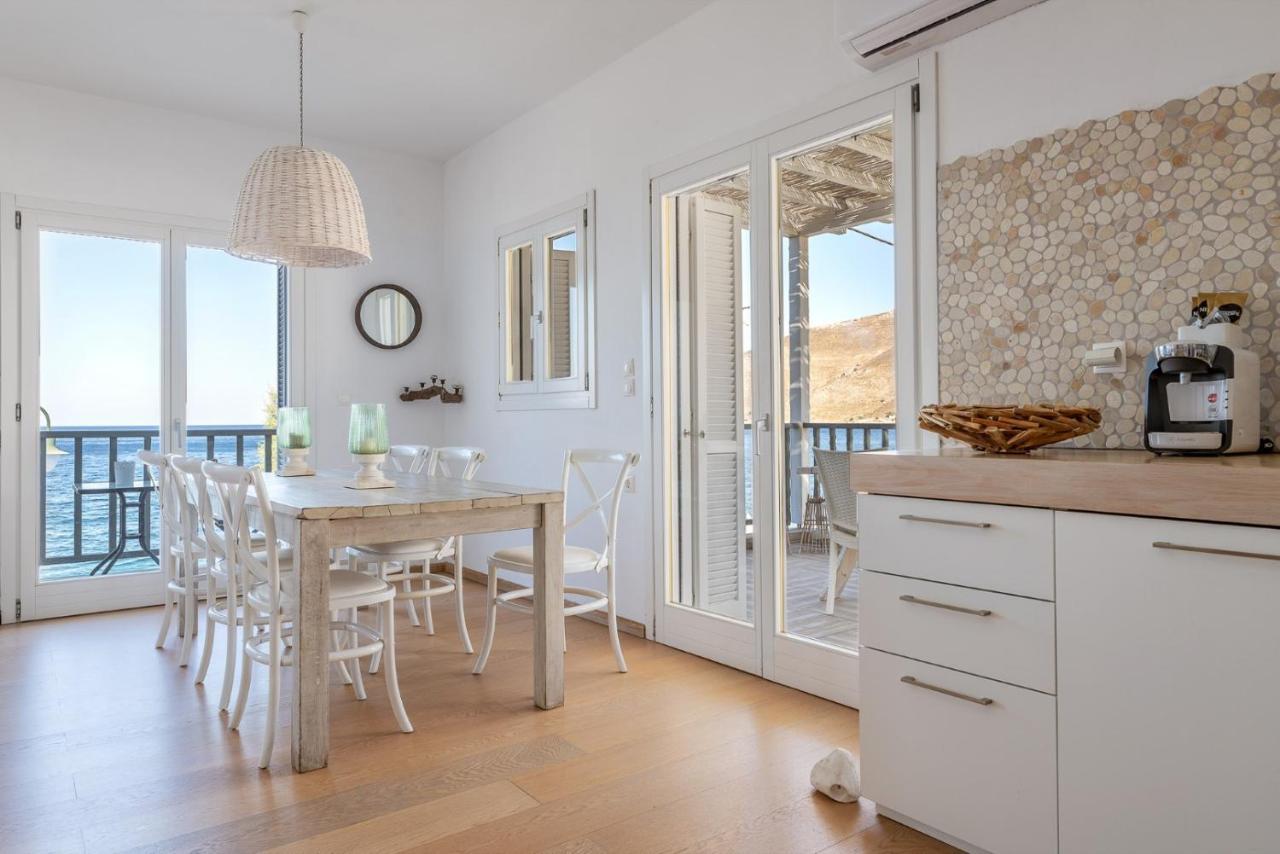 Uno Luxury Apartment With Sea View Livadia  Extérieur photo