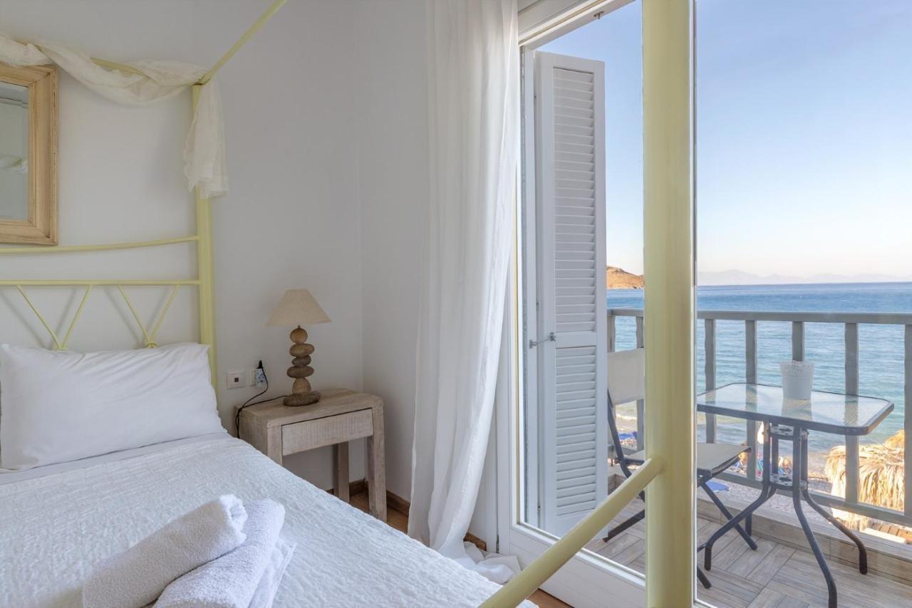 Uno Luxury Apartment With Sea View Livadia  Extérieur photo
