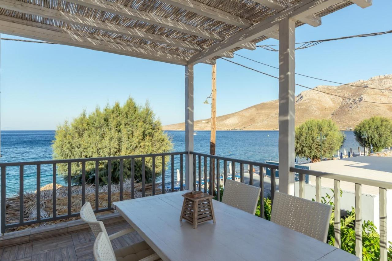 Uno Luxury Apartment With Sea View Livadia  Extérieur photo